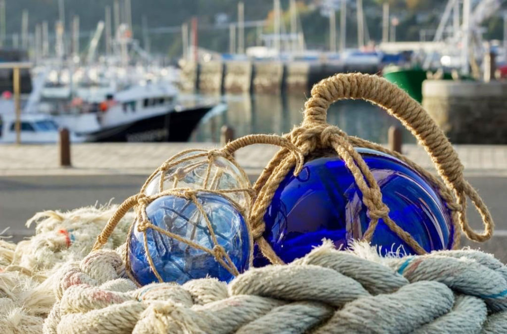 Boyas de pesca azules para decoración